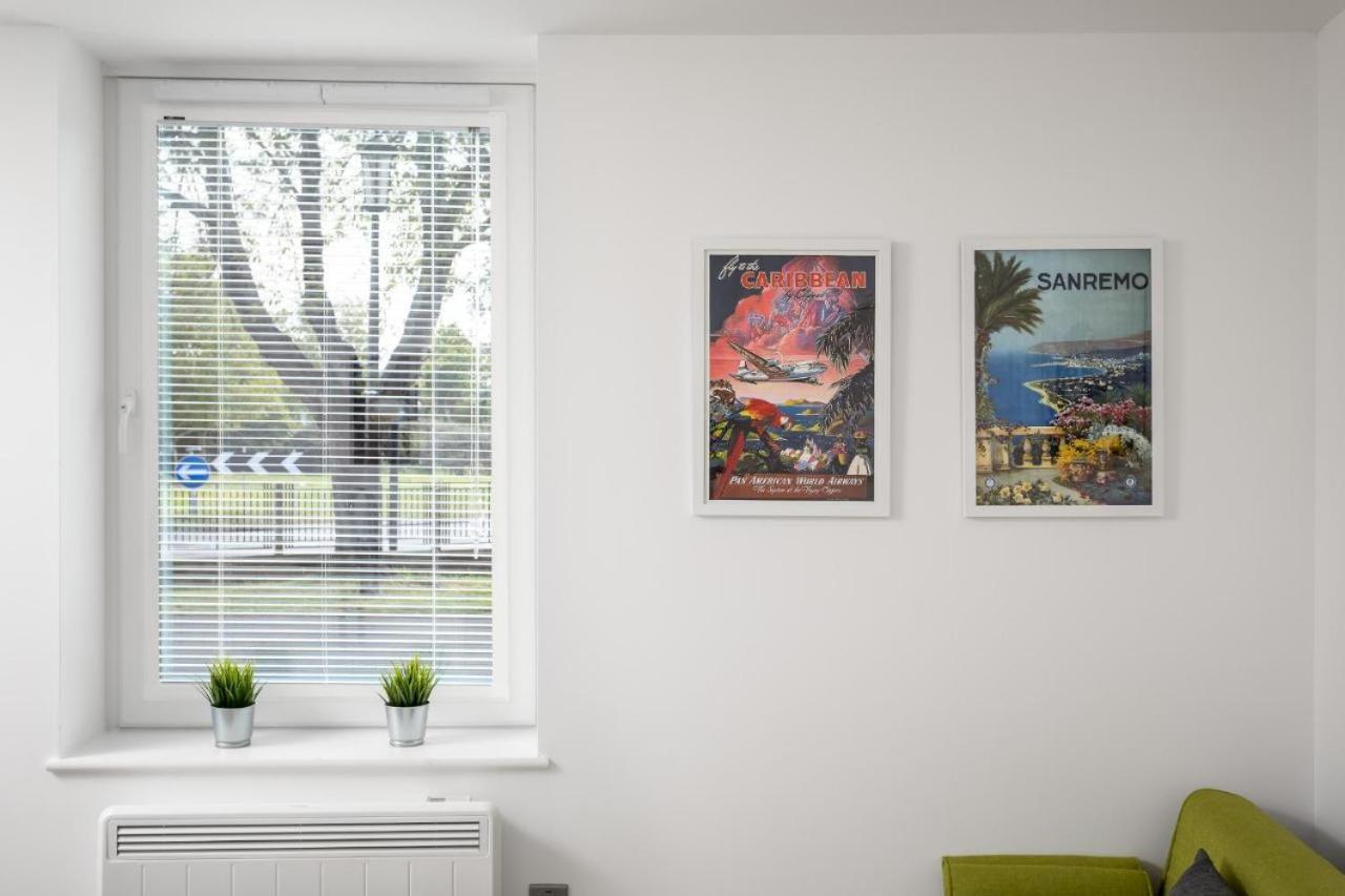 The Post House One By Fortuna Property Gloucester Buitenkant foto